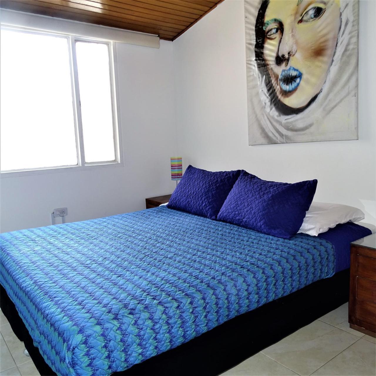 Violeta Park Hostel Bogota Exterior photo