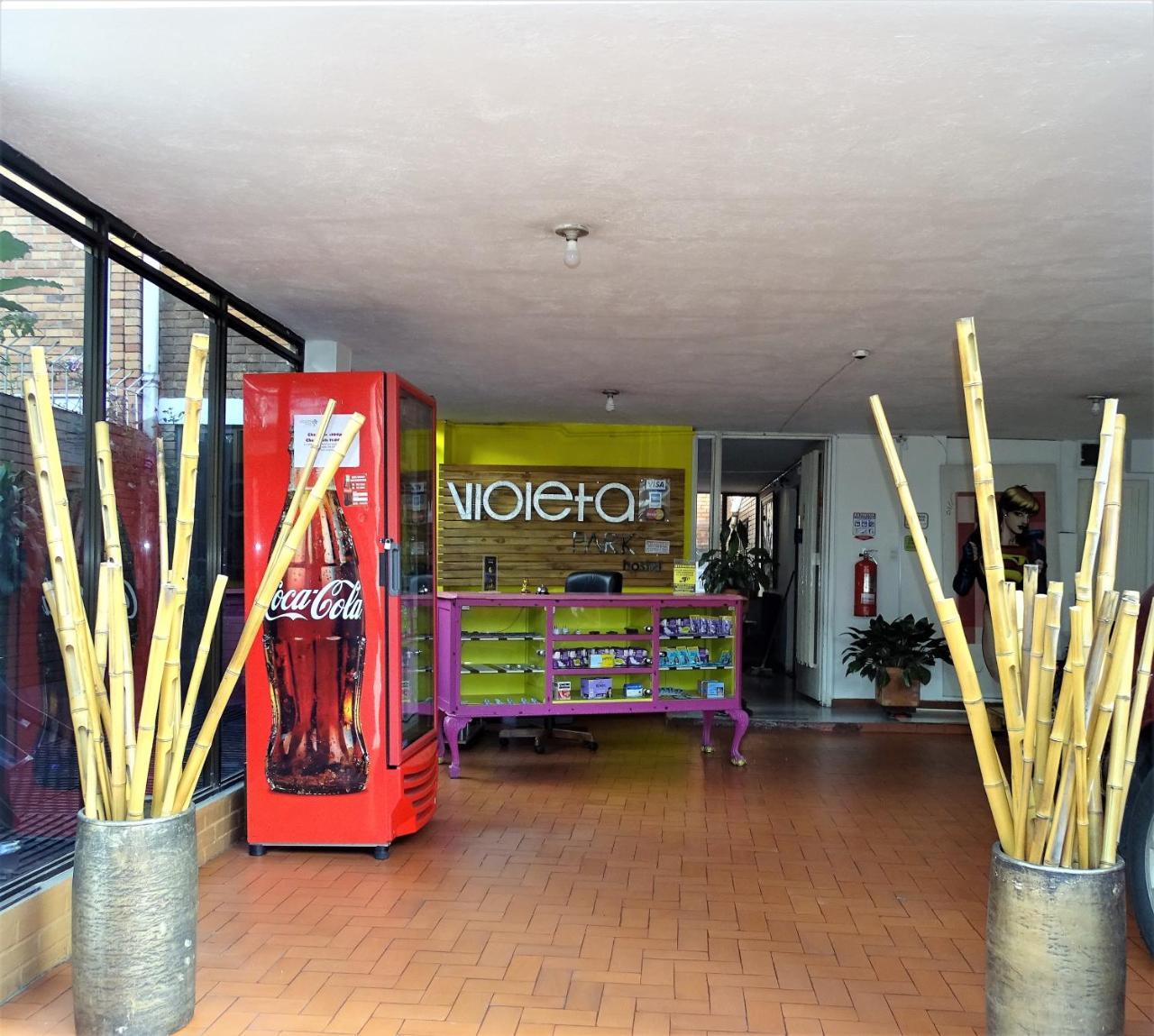 Violeta Park Hostel Bogota Exterior photo