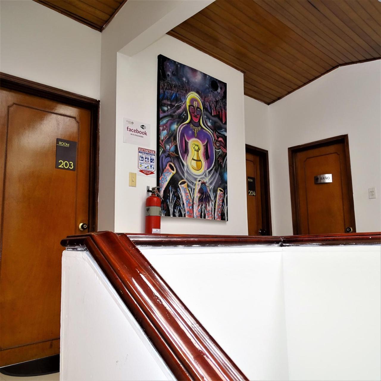 Violeta Park Hostel Bogota Exterior photo
