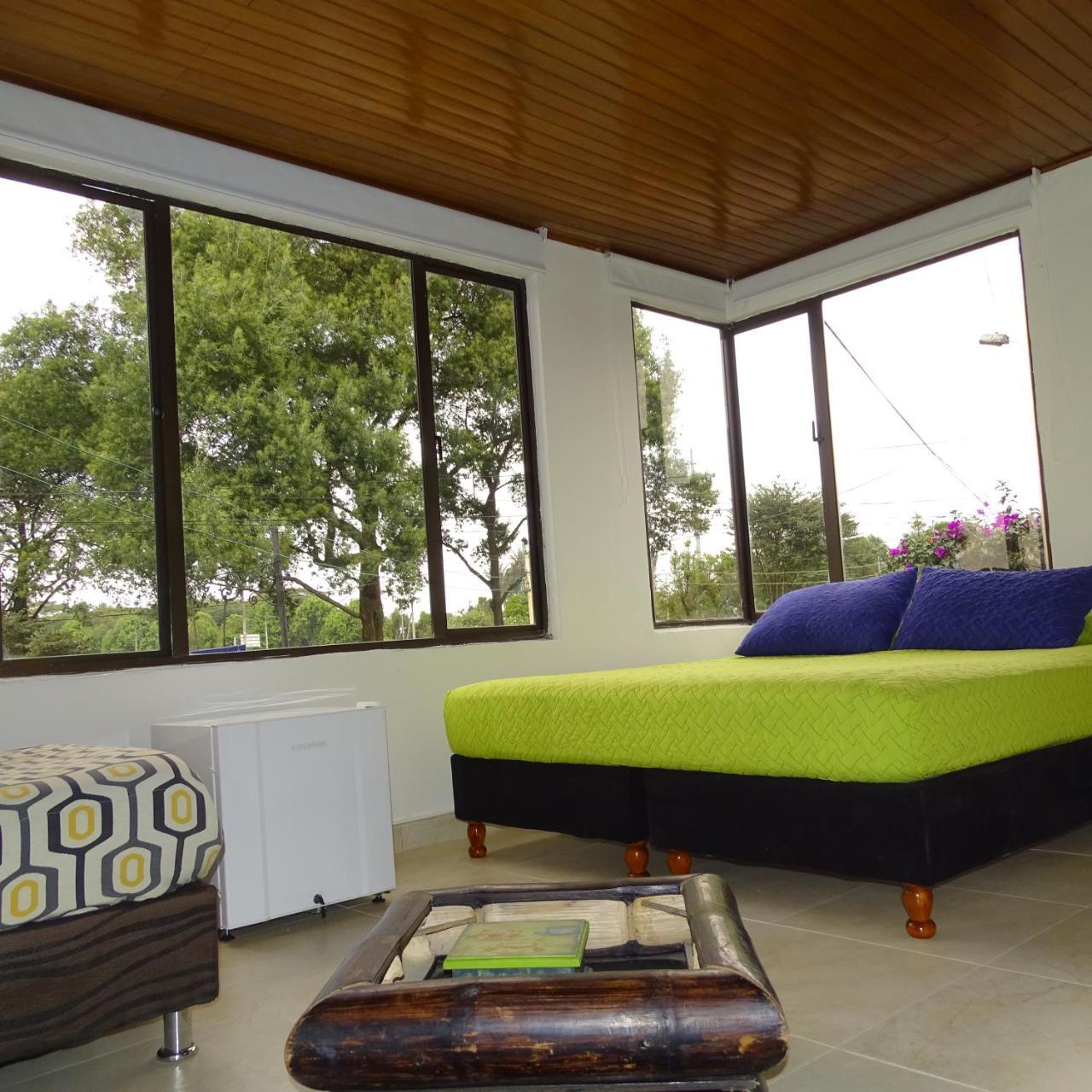 Violeta Park Hostel Bogota Exterior photo